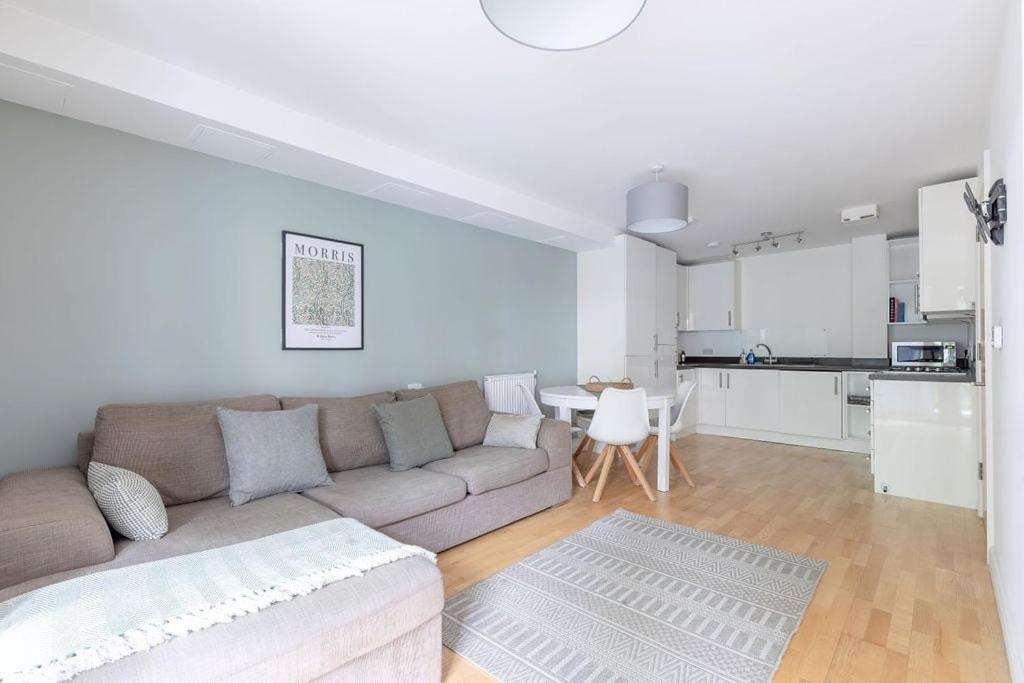 Guestready - Modern In With A Balcony Apartamento *
