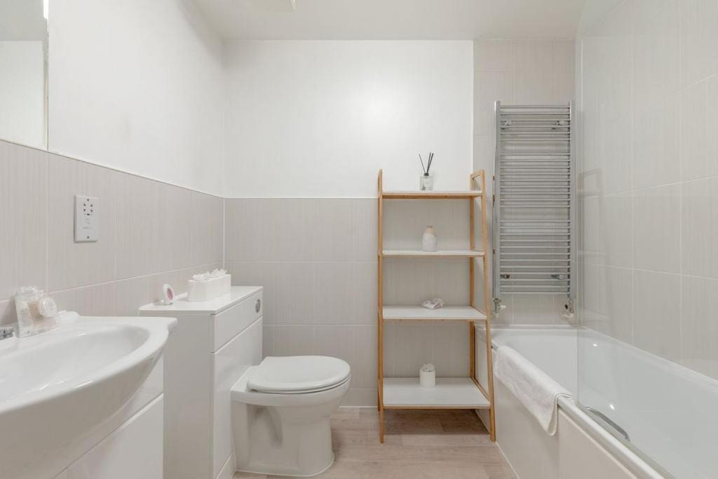 Appartement Guestready - Modern In With A Balcony *