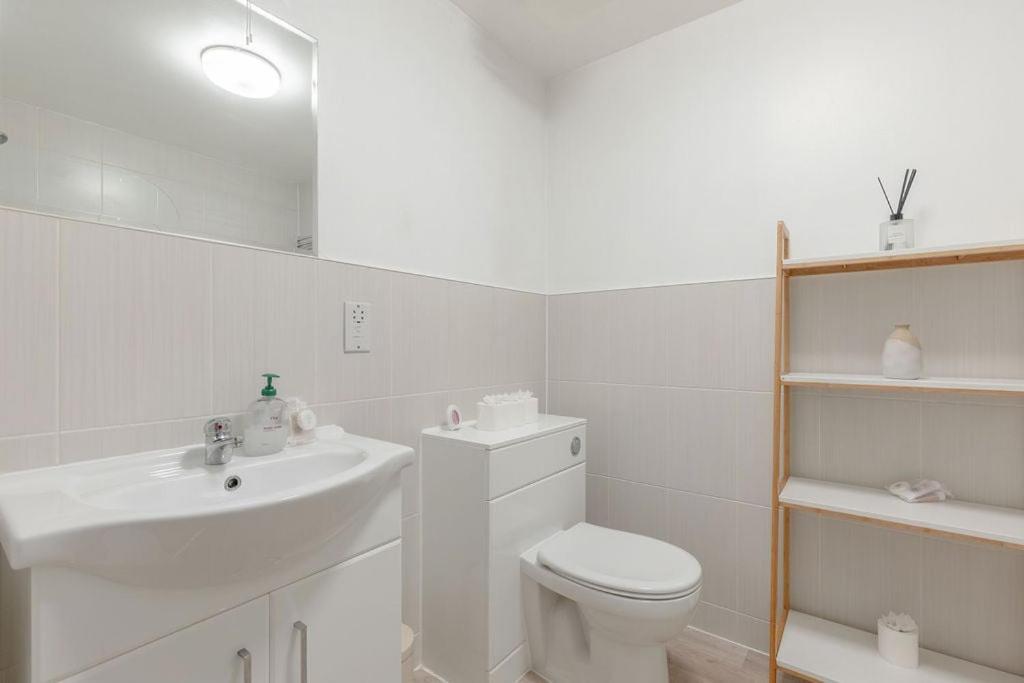 Appartement Guestready - Modern In With A Balcony *